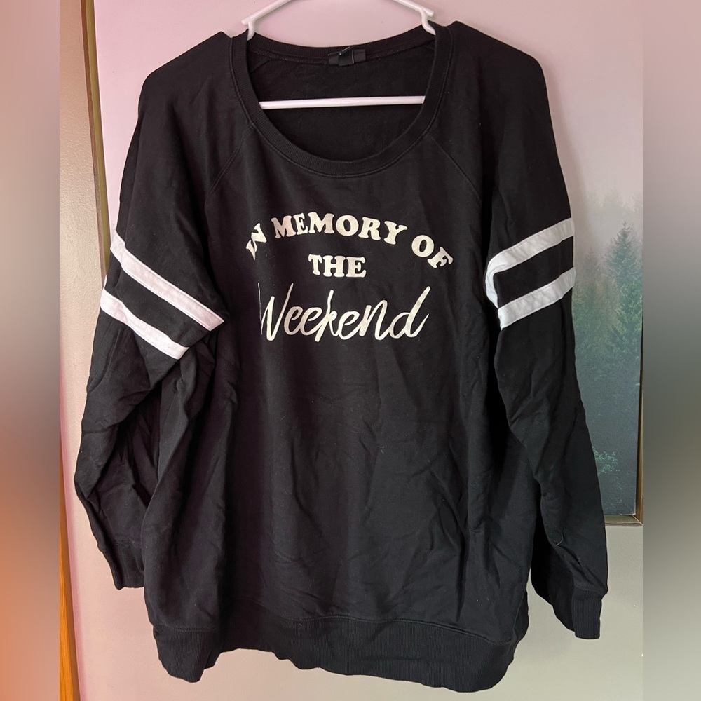torrid “in memory of the weekend” pullover sweatshirt